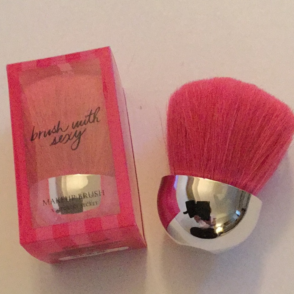VICTORIA'S SECRET SEXY MAKEUP BRUSH